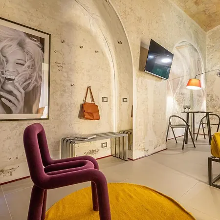Ruins_design Loft 150 Mt From Colosseum Apartman *